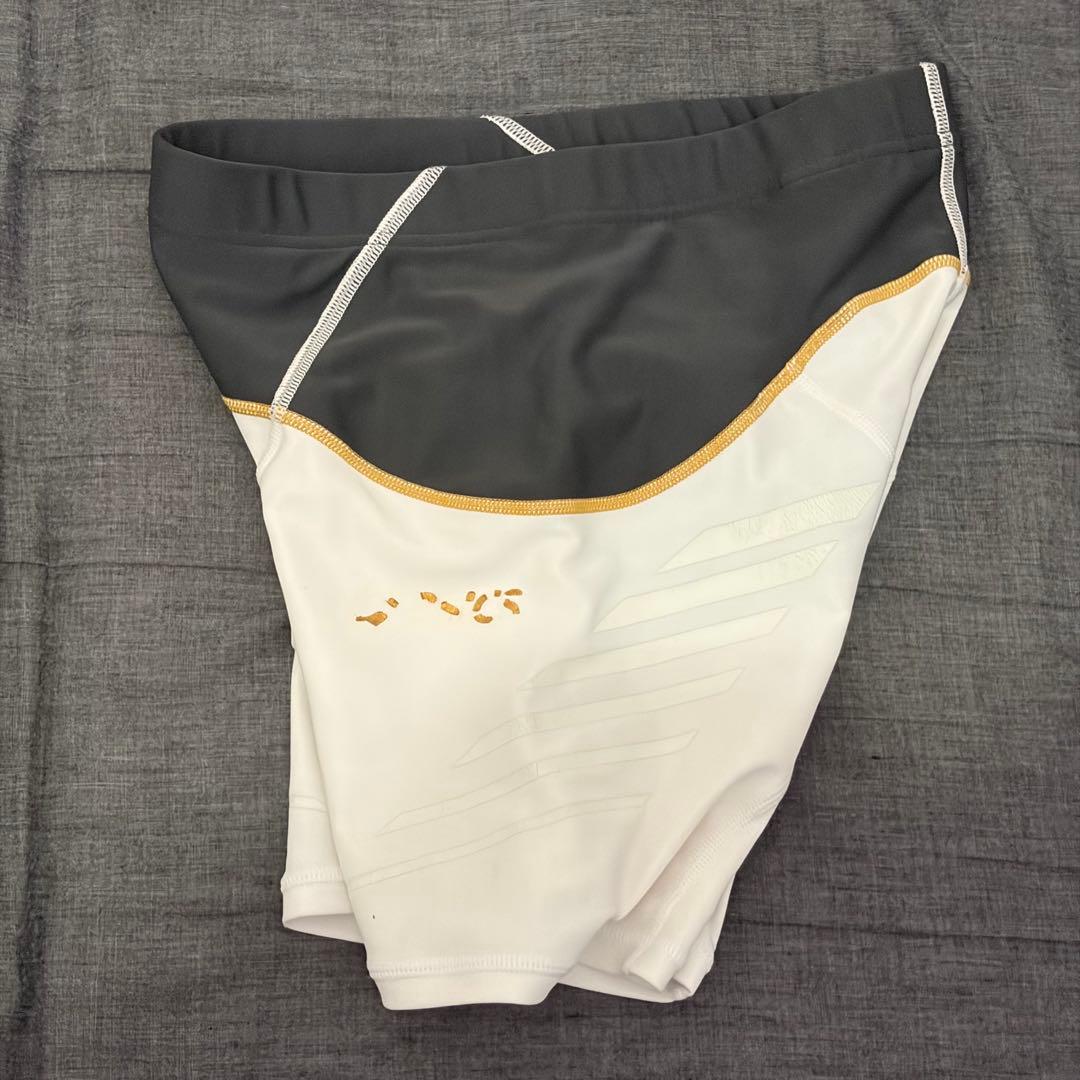 asics ショートタイツ ホワイト Sサイズ