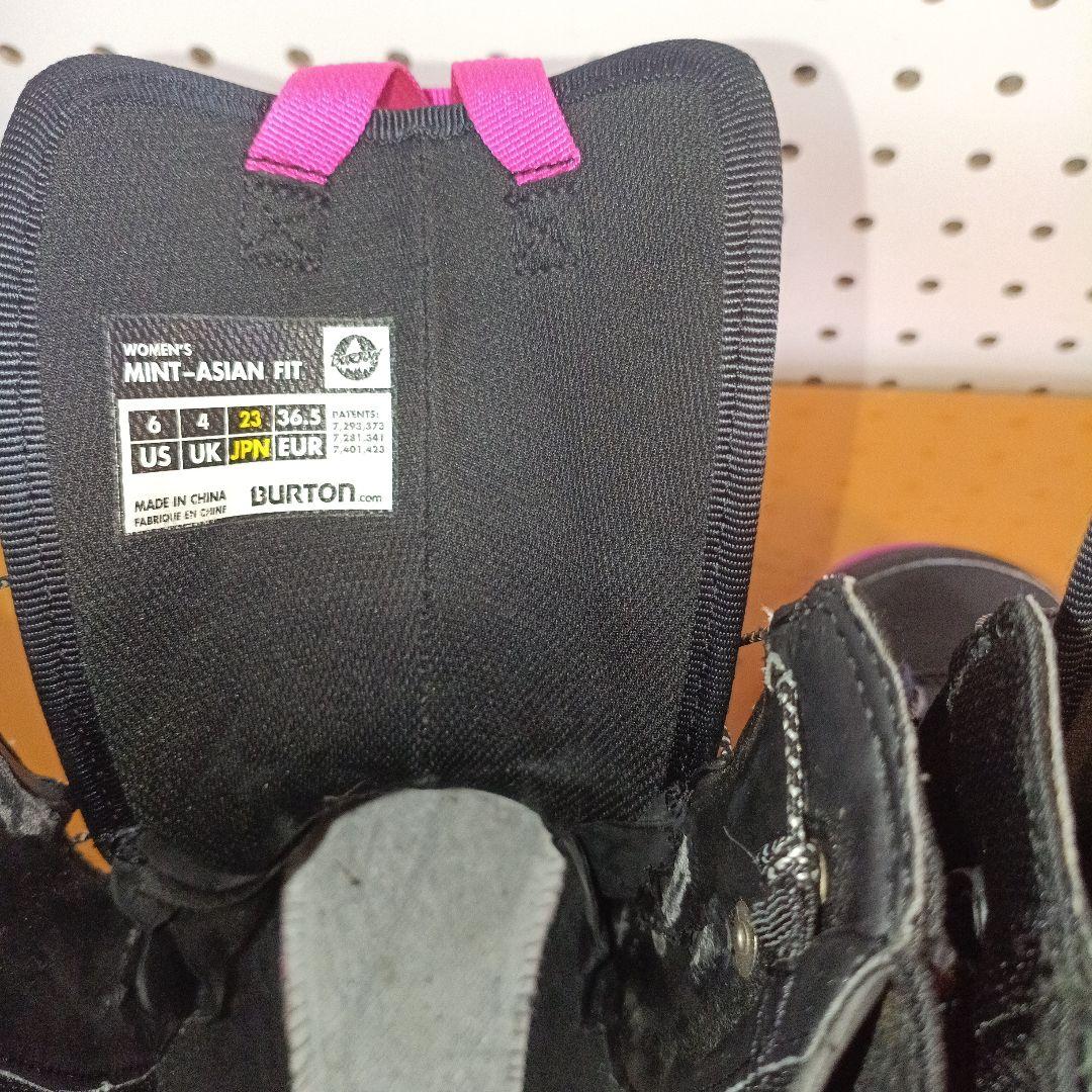 美品　Burtonミント スノーボードブーツ ブラック/ピンク23cm int