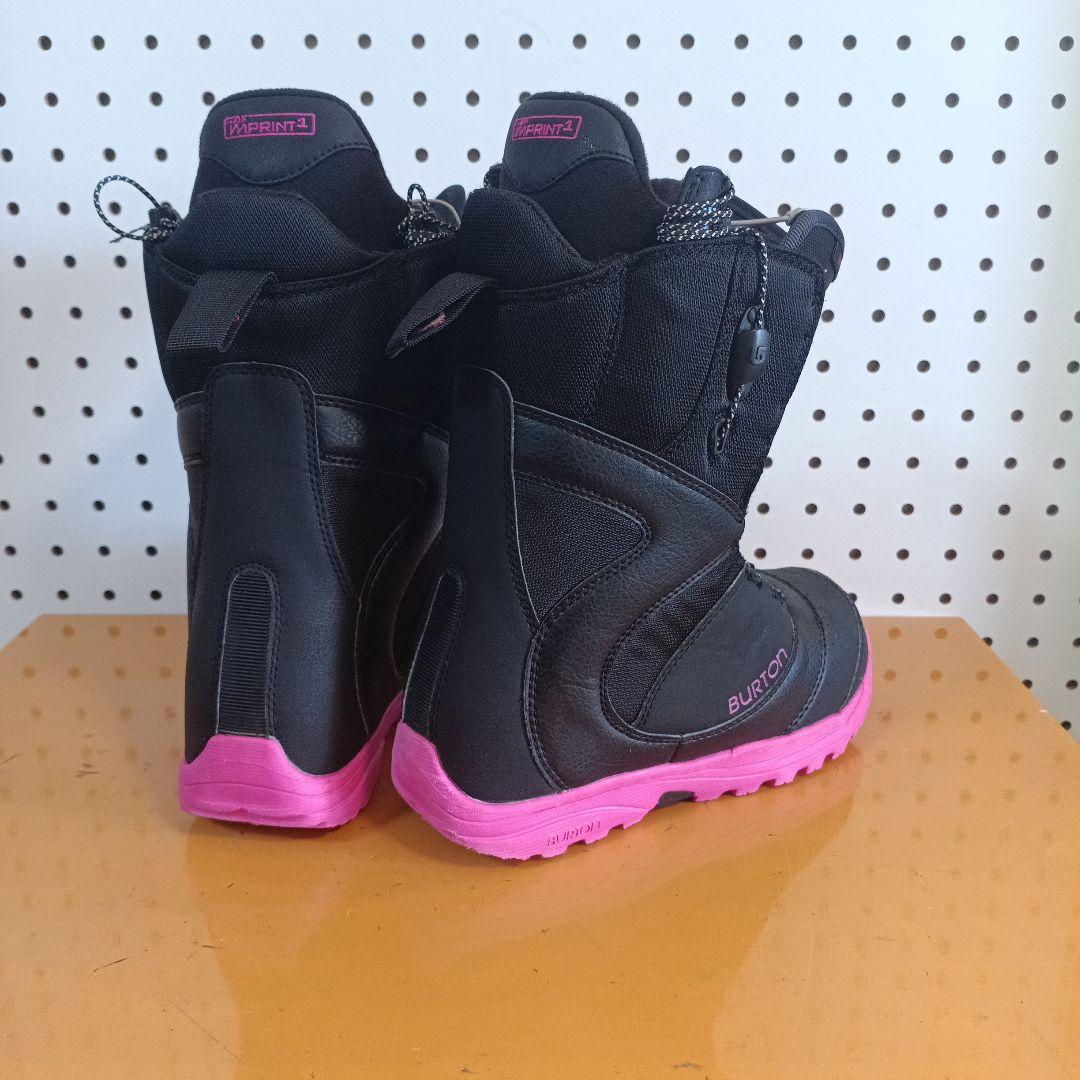 美品　Burtonミント スノーボードブーツ ブラック/ピンク23cm int