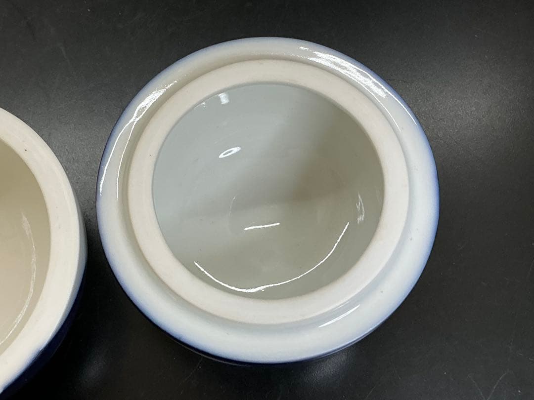 ビングオーグレンダール 白磁 コバルト 蓋物 ラウンドボックス
