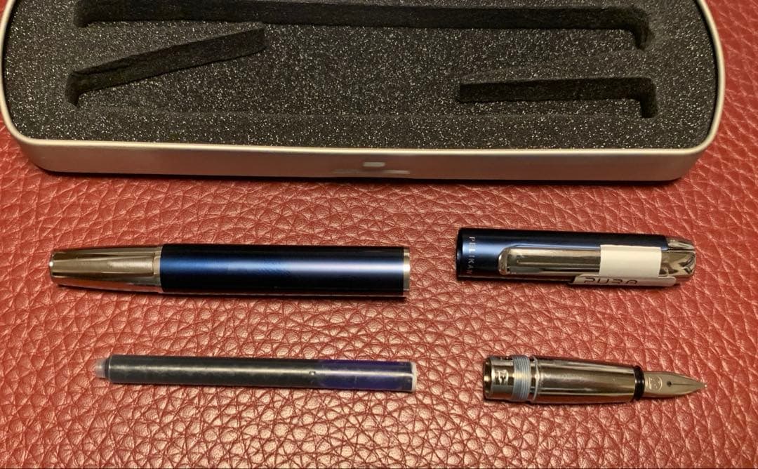 Pelikan P40 Pura ブルー&シルバー万年筆 スチール F