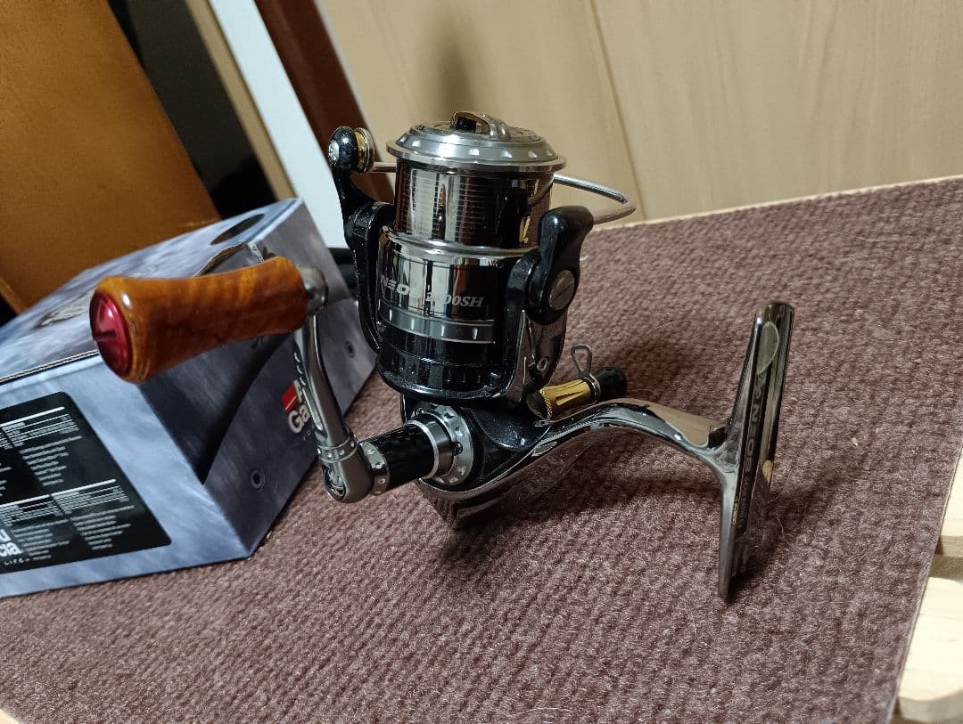 アブガルシア　Revo neos 2000SH