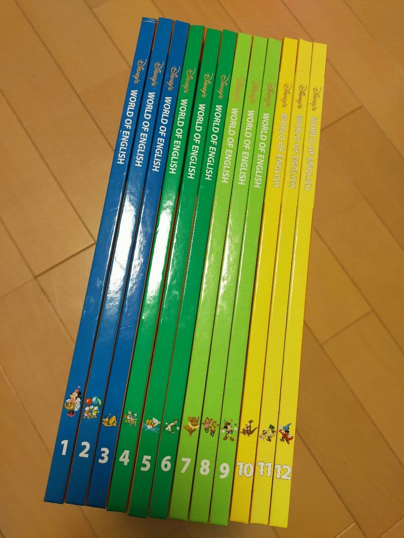 ワールドファミリー　ディズニー　WORLD OF ENGLISH 12冊　絵本