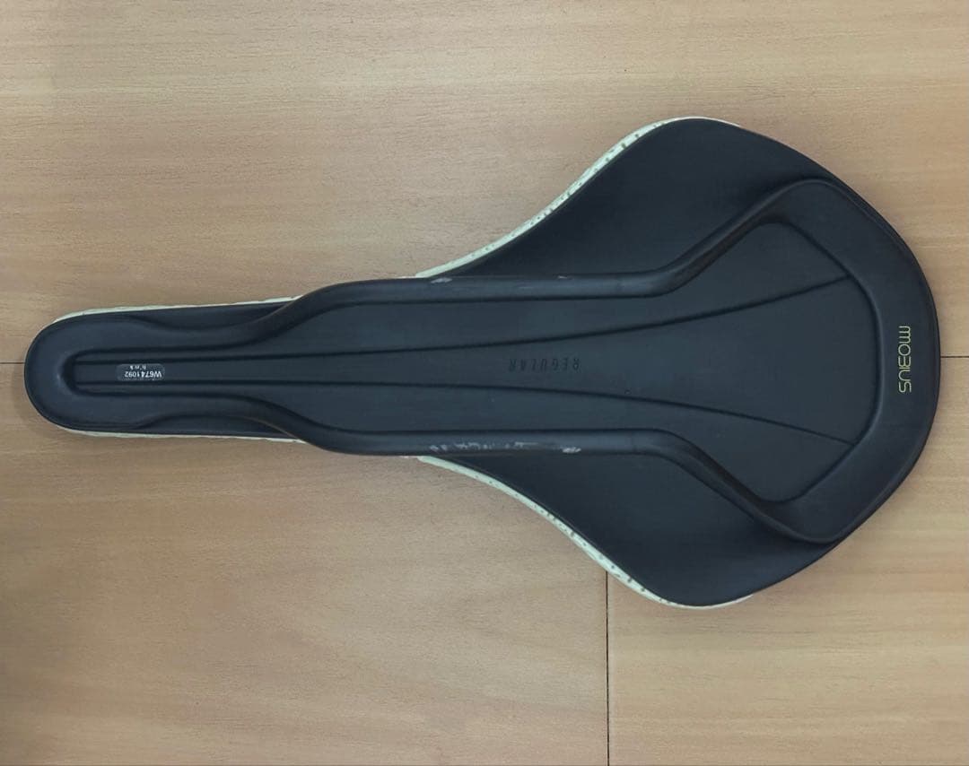 パーツ Fizik ANTARES VERSUS EVO 00 ADAPTIVE