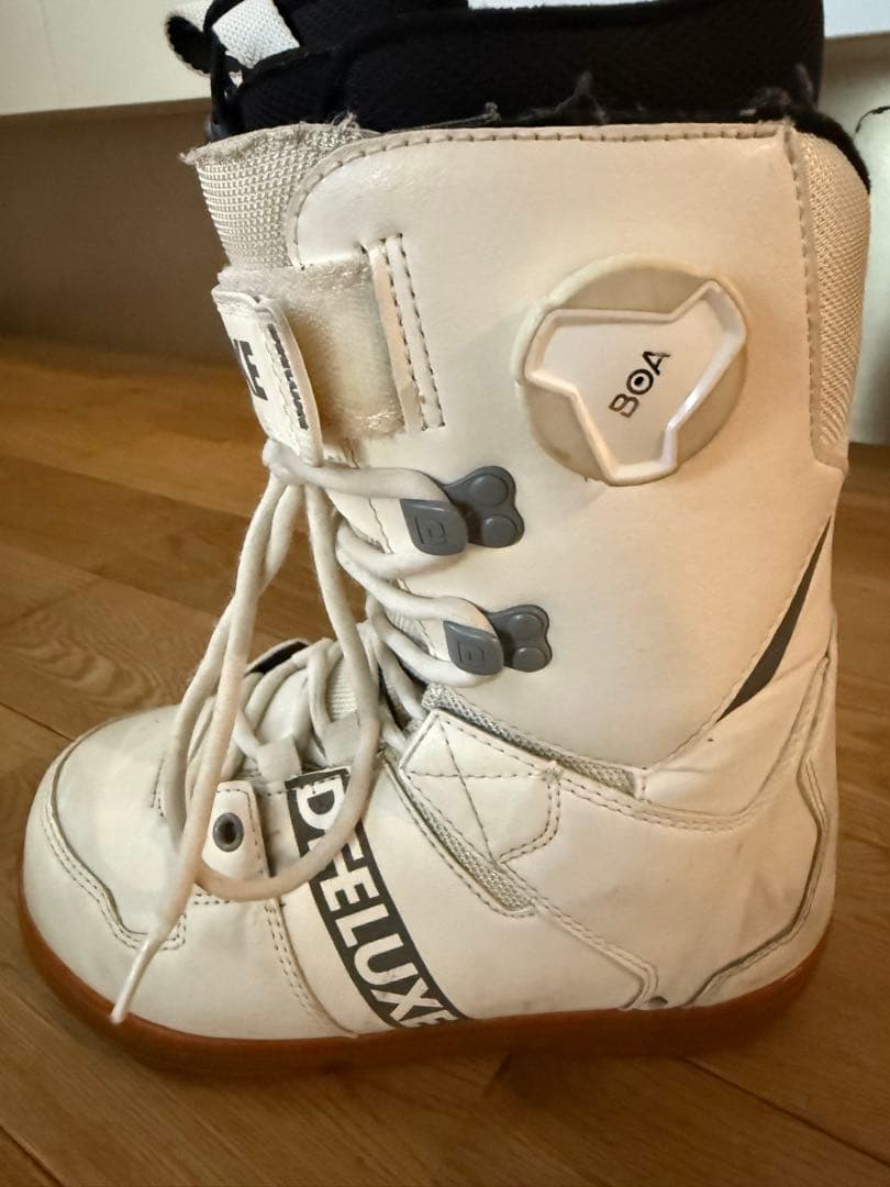 22-23モデル　DEELUXE D.N.A. 23.5cm