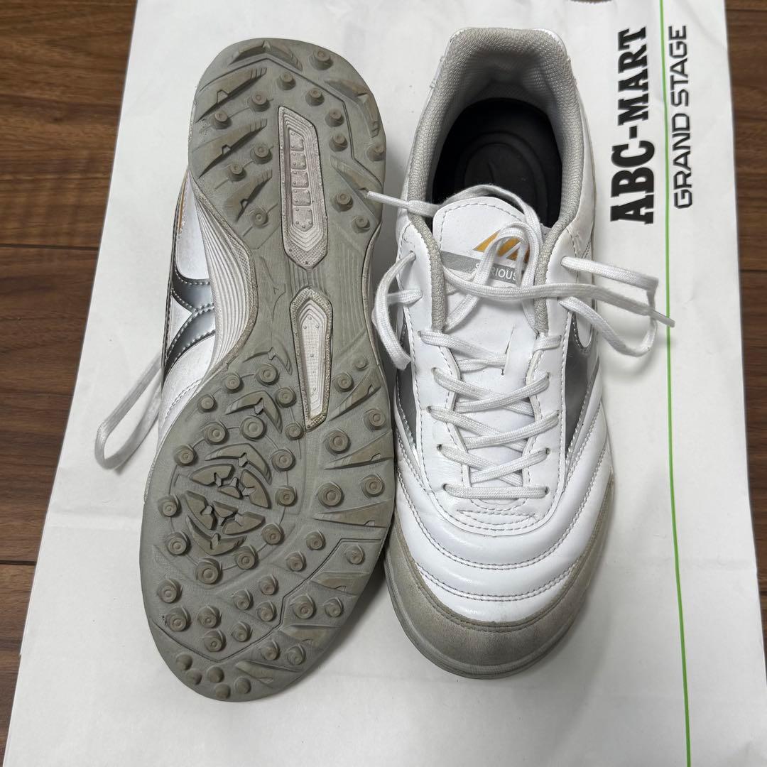 ミズノ モレリアサラ　クラシックTF トレシュー