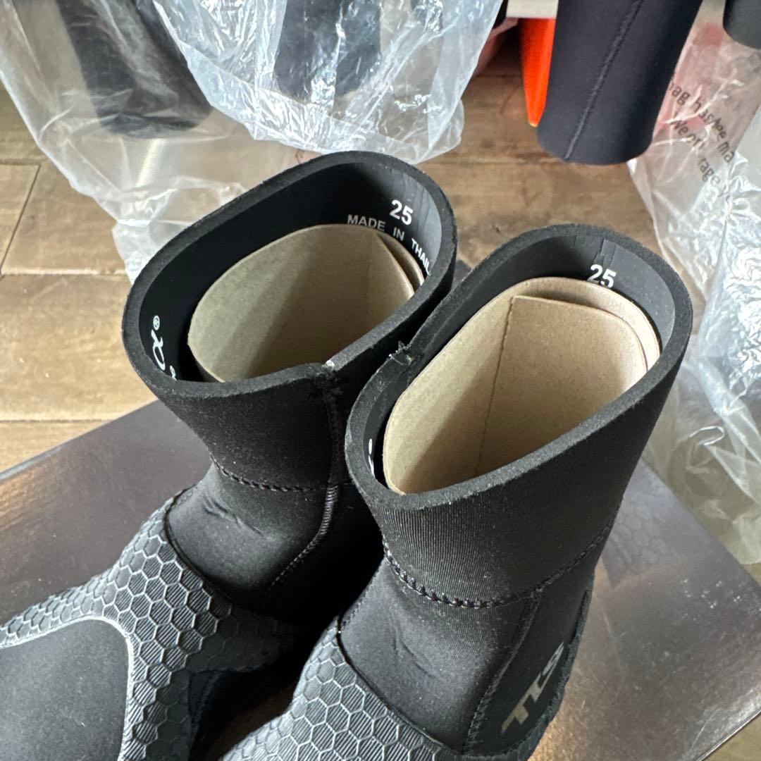 TLS X-FITSURF BOOTS 25cm 3mm 箱なし定価¥10560