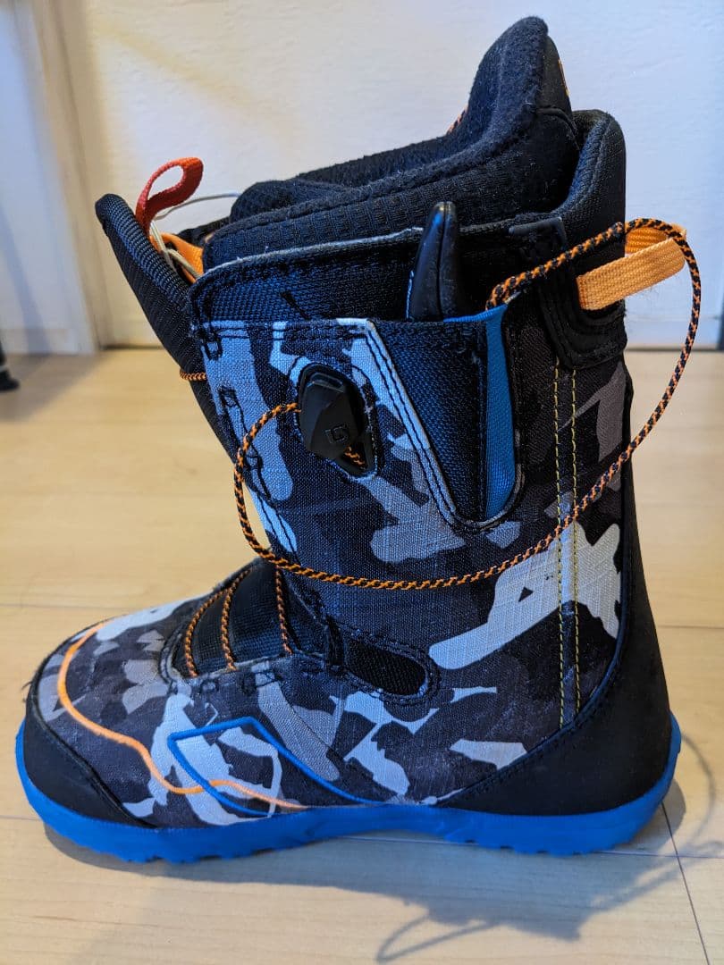 BURTON　STASH HUNTER　23cm