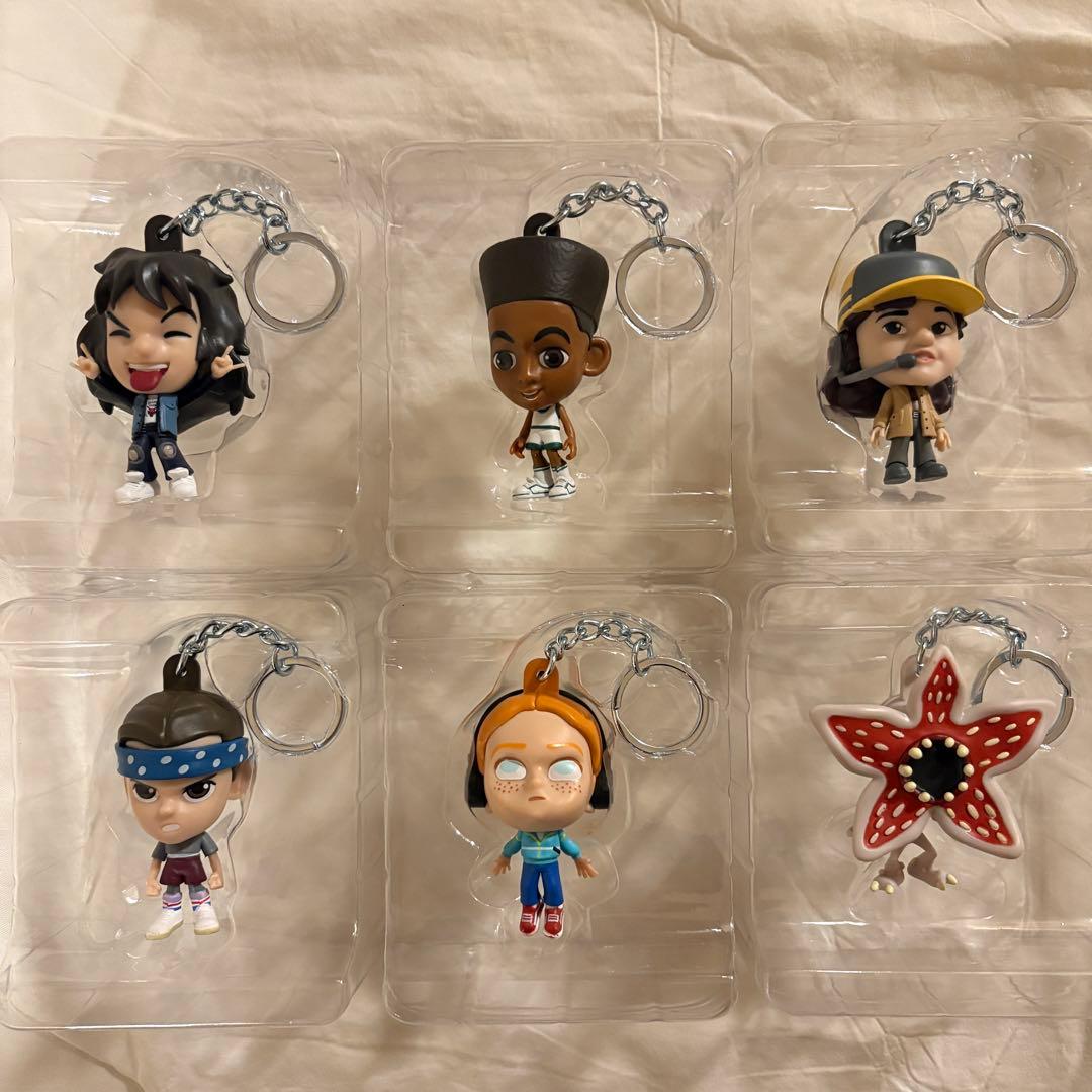 コンプリートセット　ストレンジャーシングス　フィギュアキーホルダー6体　マックス