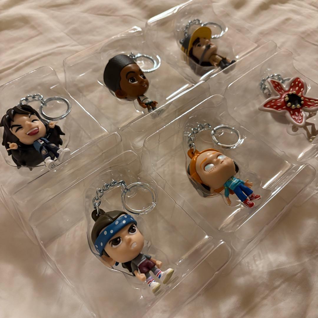 コンプリートセット　ストレンジャーシングス　フィギュアキーホルダー6体　マックス
