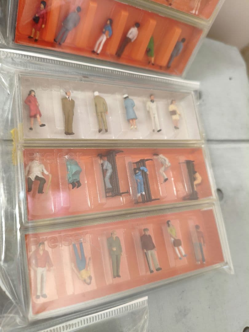 Preiser　プライザー 　1/87 ミニチュア　フィギュア 　ファミリー