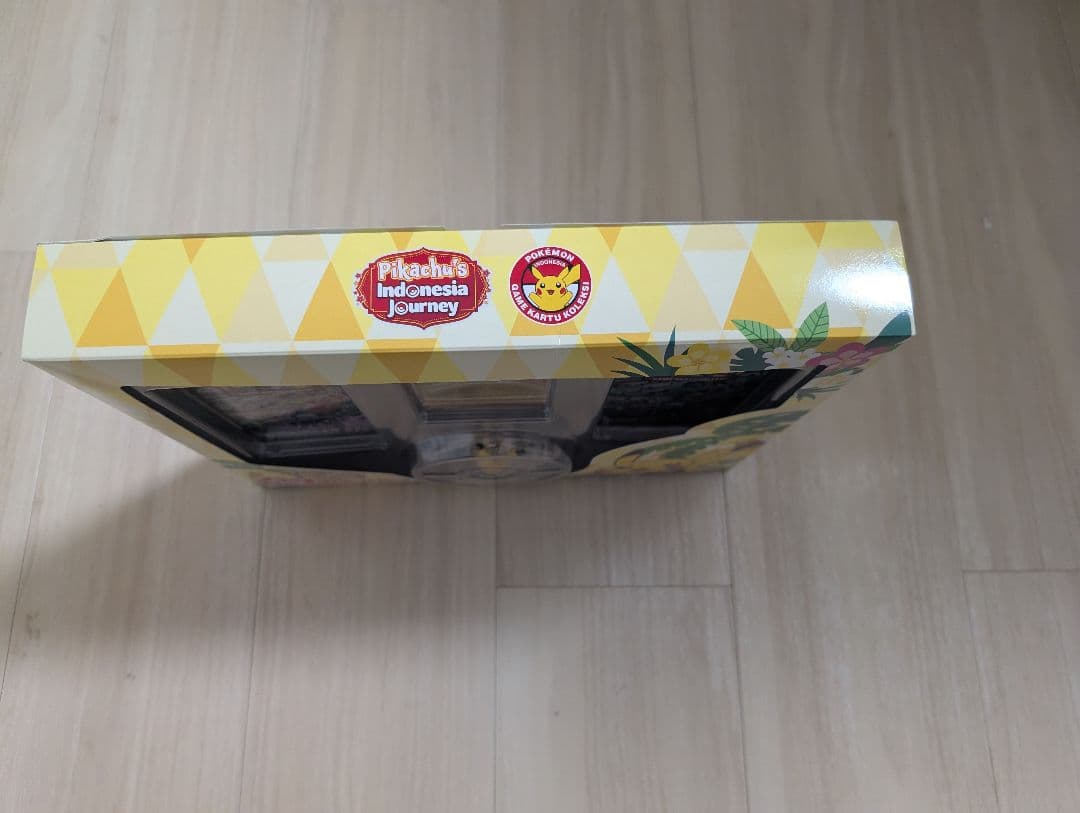 ポケモンカード 「ピカチュウボックス」 インドネシア限定