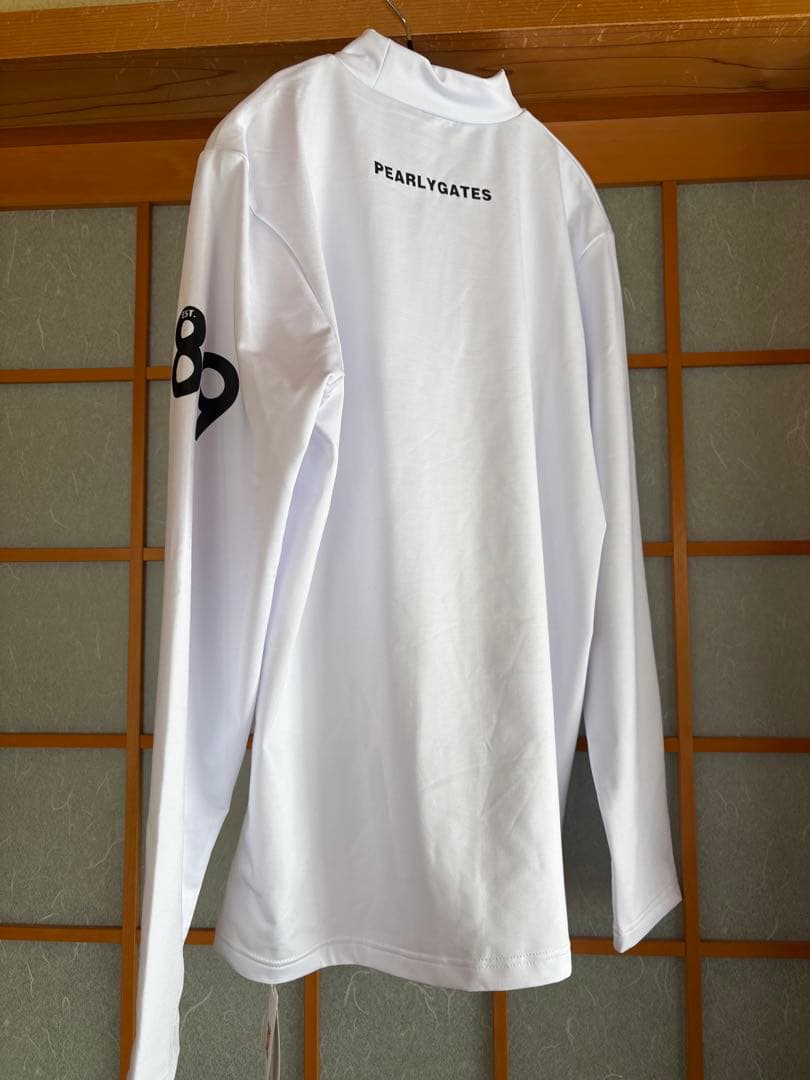 週末限定価格　新品未使用　PEARLY GATES モックネックシャツ　白　6