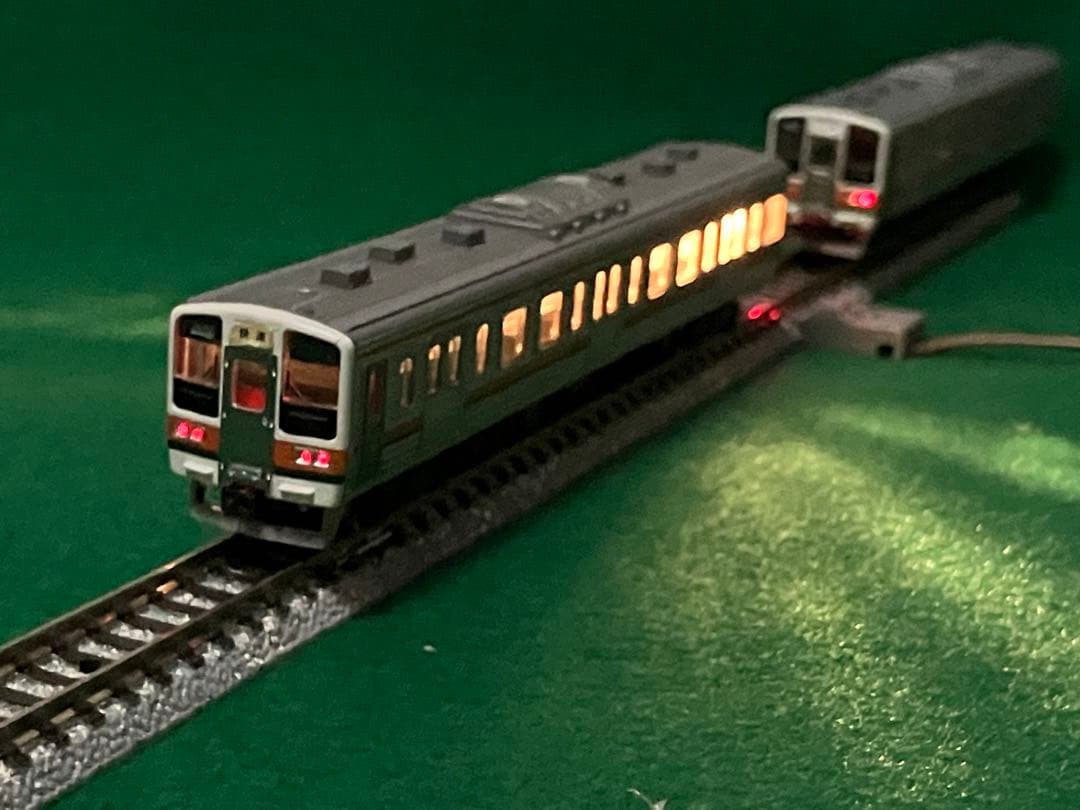 KATO 10−168 211系　211系　直流近郊形電車