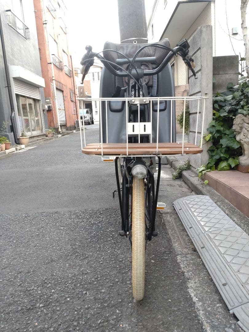 配送可★直接引渡可カスタム【ギュットアニーズ】電動アシスト自転車★充電器付３人乗