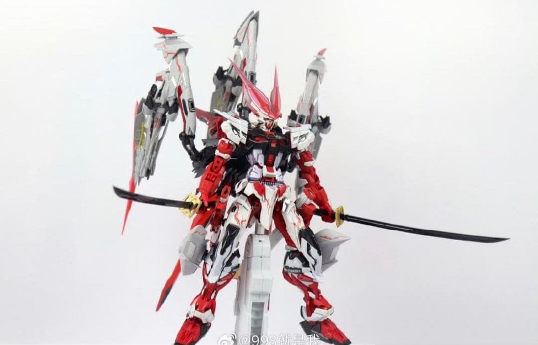 1/100 MGサイズ　ガンダムアストレイ レッドドラゴン　海外製