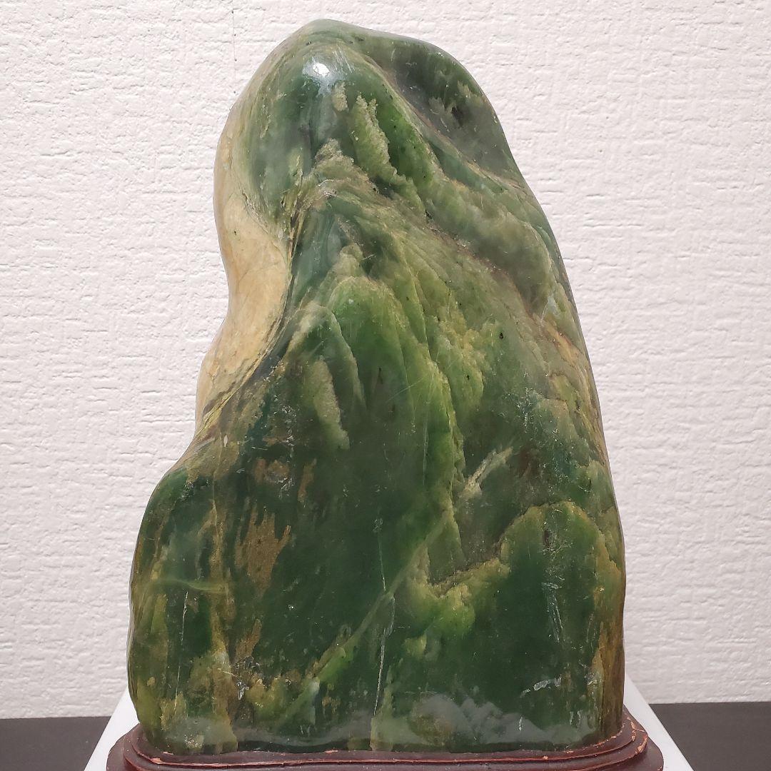 値下げ　天然ネフライト 翡翠 軟玉 原石 置物 鑑賞石 天然石 自然石