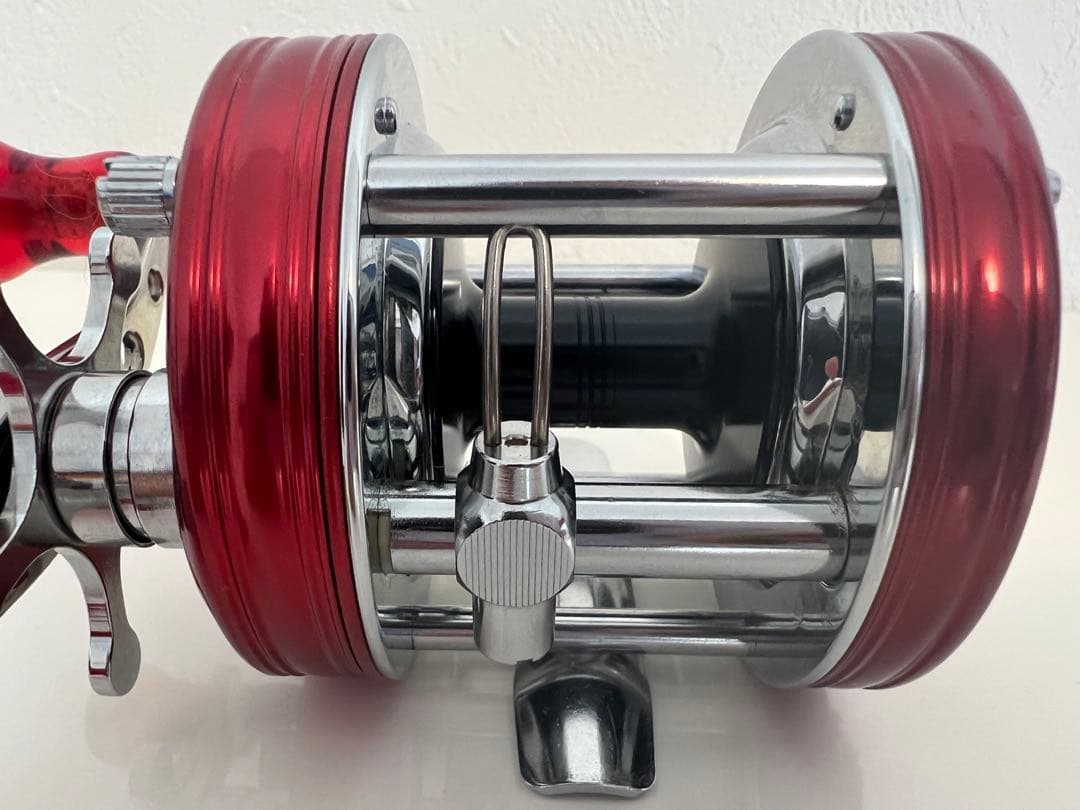 【未使用】アブガルシア アンバサダー 5500 CS レッド