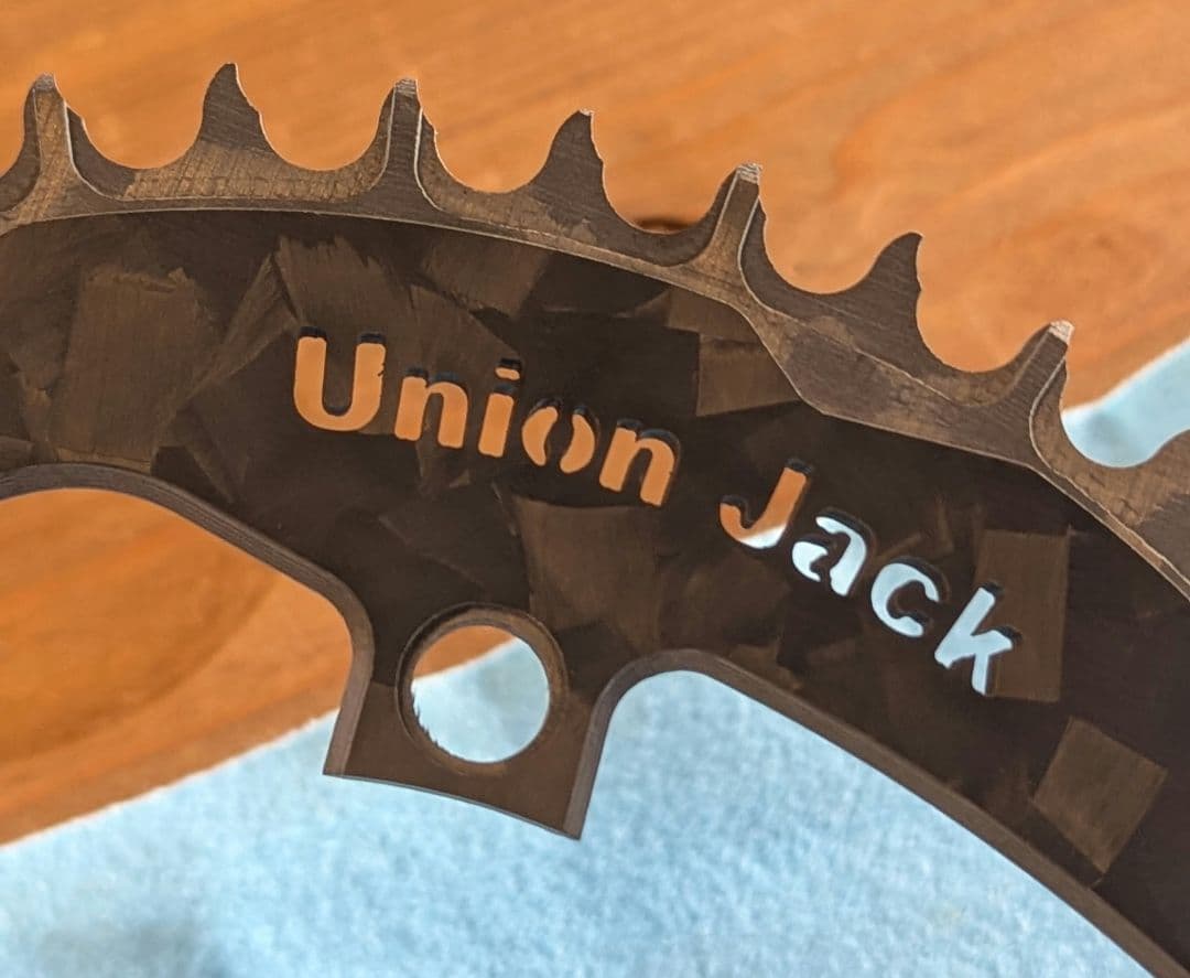 union jack カーボンチェーンリング　結晶模様 52T pcd130