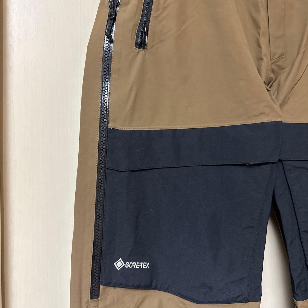 24時間限定お値下げ新品未使用　Haglöfs GORE-TEX パンツ