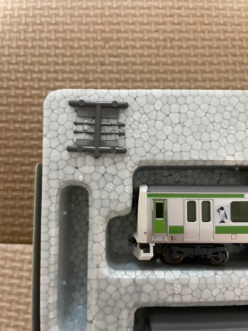 E231系500番台 山手線 Suica10周年記念ペンギントレイン4両セット