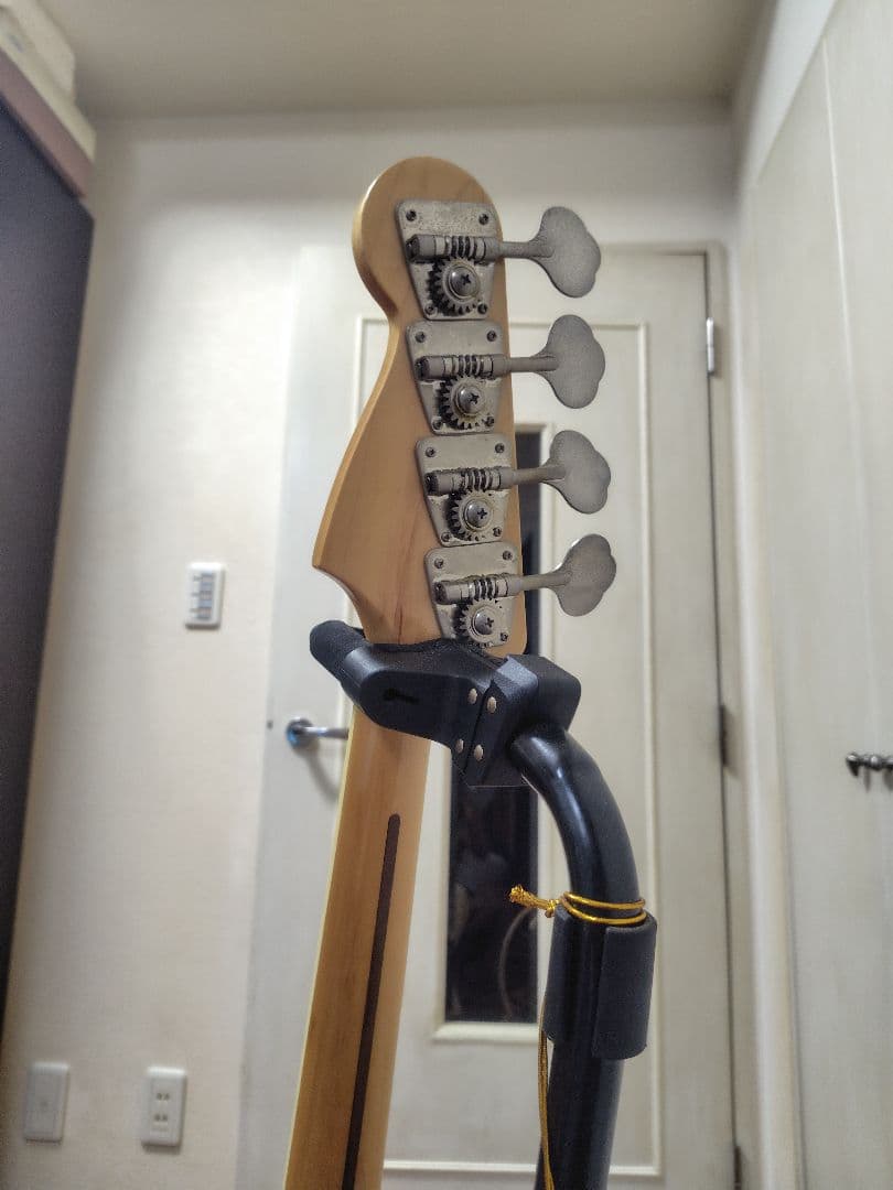 ベース Fender Jazz Bass japan