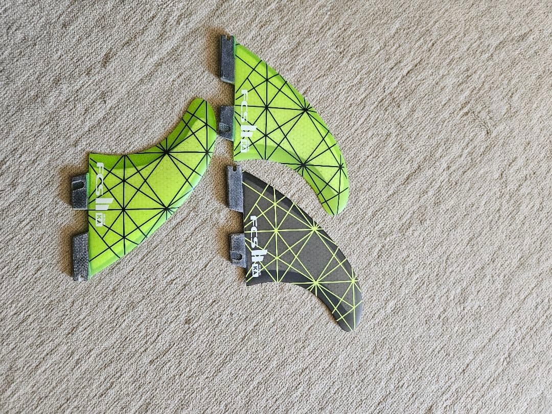 【美品】FCS2　フィン　KA（KOLOHE ANDINO）モデル　サイズ M