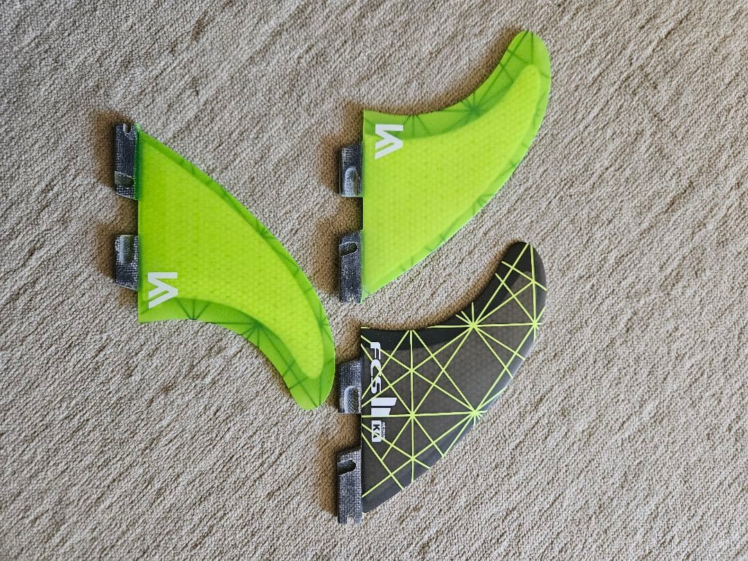 【美品】FCS2　フィン　KA（KOLOHE ANDINO）モデル　サイズ M