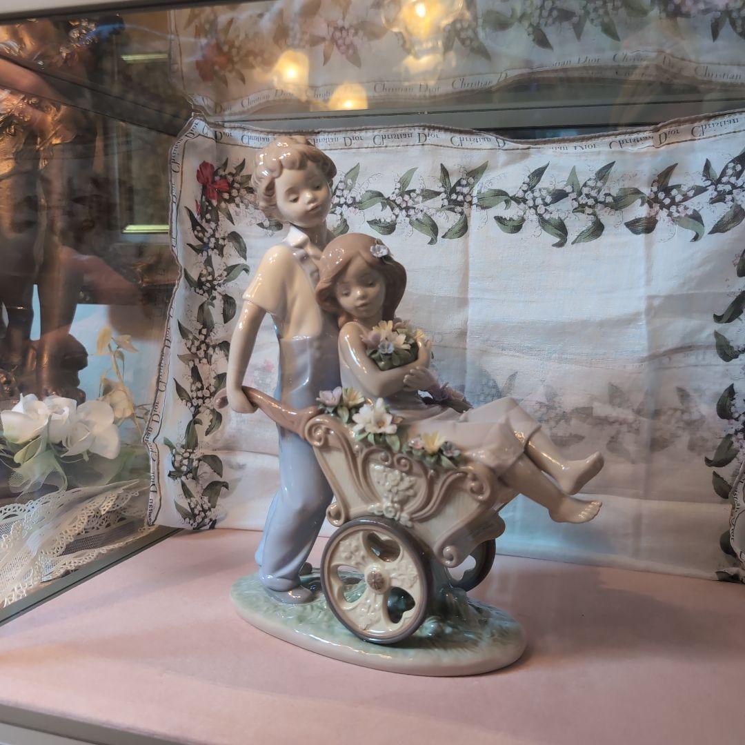 ♥LLADRO【君が好き】♥横型LLADROガラスケース背面鏡付き