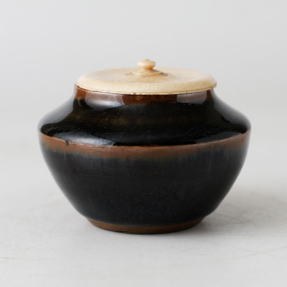 【名品】古瀬戸 茶入 糸切底 時代物 渋い鉄釉 景色抜群 仕覆 蓋付 茶道具合箱