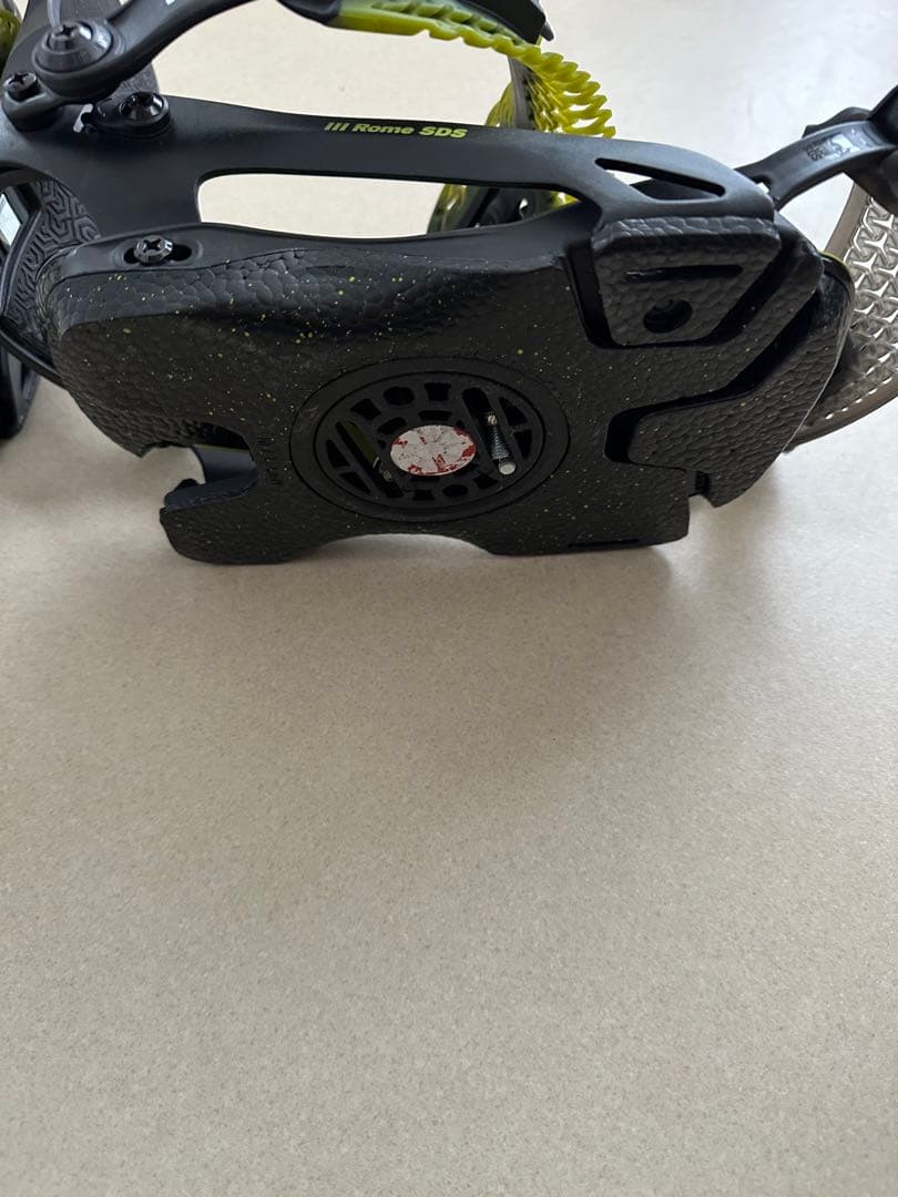 ロームカタナ23-24 Mサイズ 右足フットベット無し