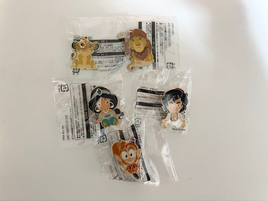 ディズニー　ピンバッジ　56個　アブーズバザール　ジャングルカーニバル　限定