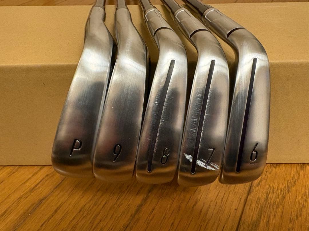 【超激安！】Qi アイアンセット（5本）カーボン（S）