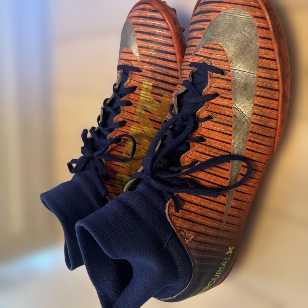 Nike Mercurial サッカーシューズ