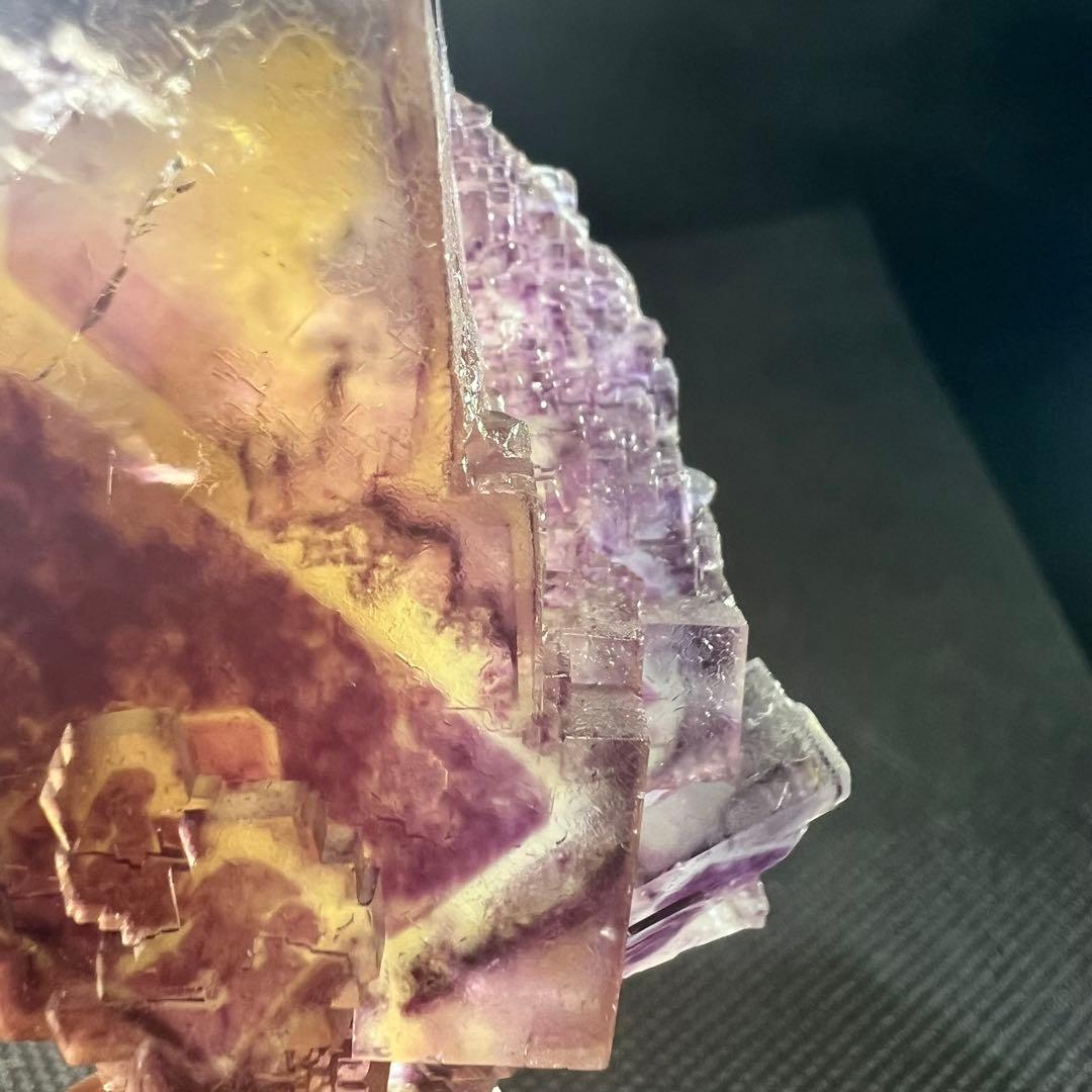 ナミビア　オコルス鉱山　パープルゾーニング　イエローフローライト