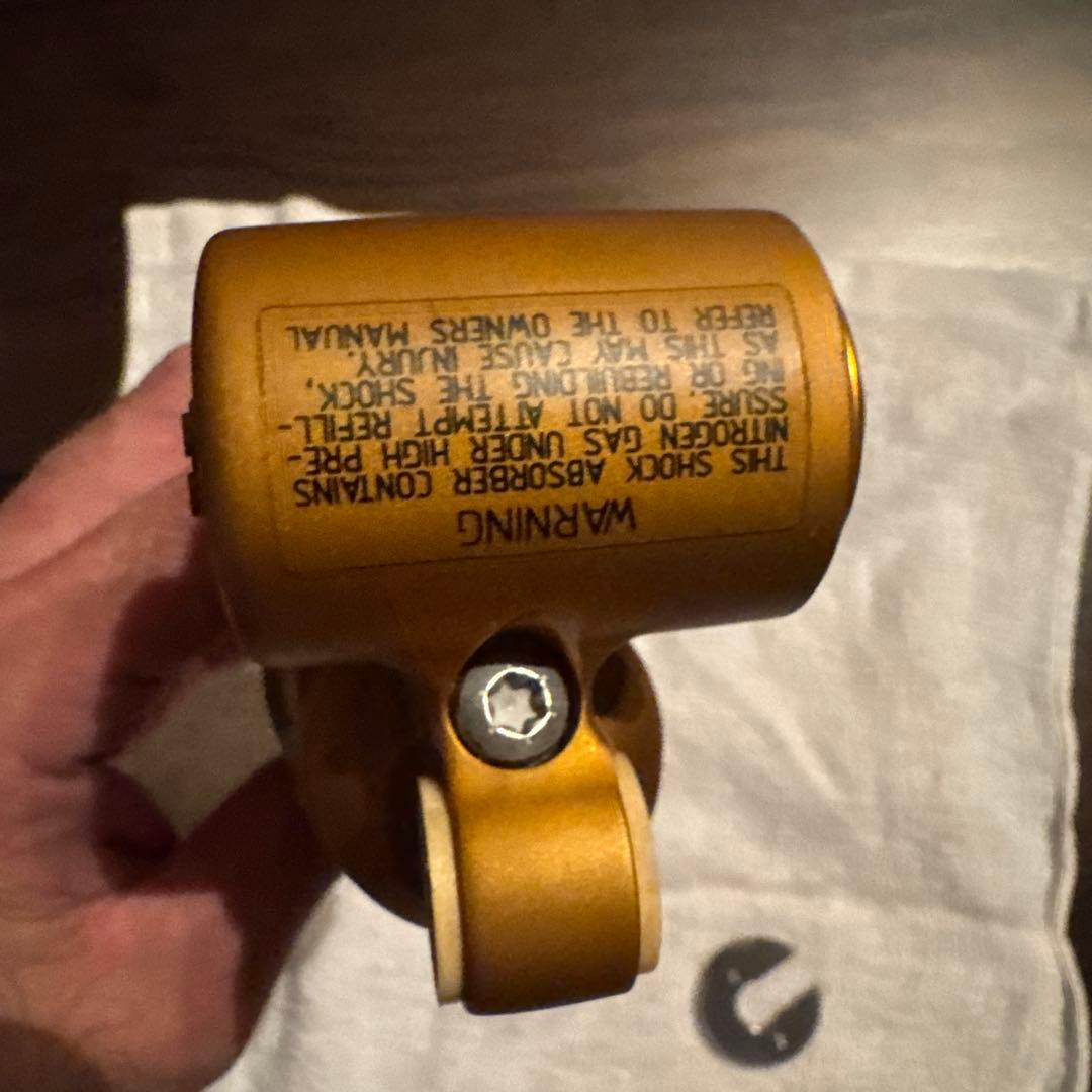 Öhlins TTX22M.2 Coilリアショック230×60※スプリング無し