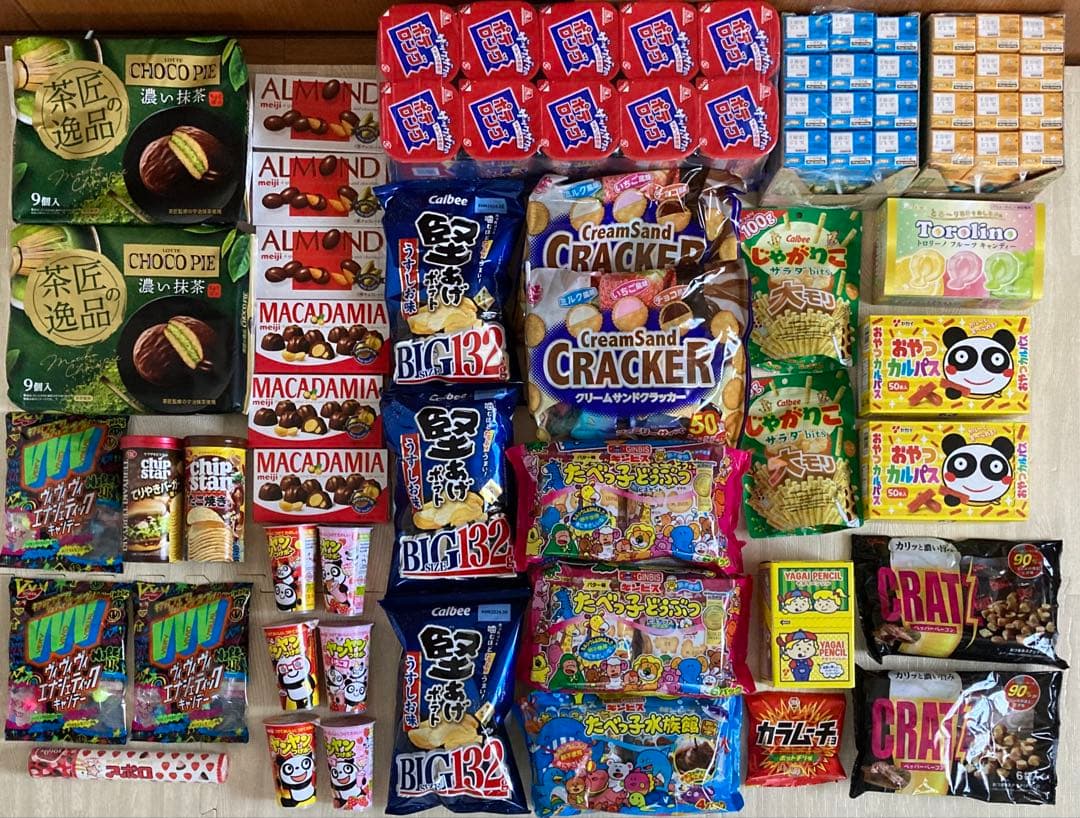 ②大容量お菓子詰め合わせ(14,000円相当)