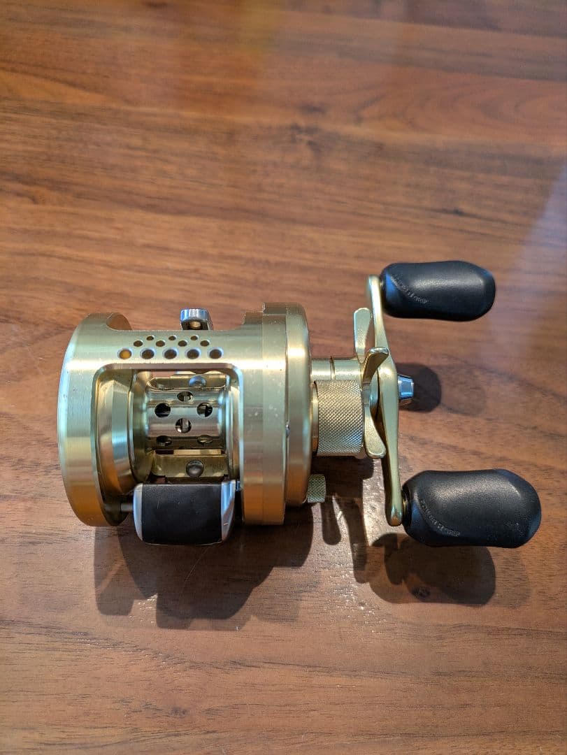 シマノCALCUTTA CONQUEST 100カルカッタ コンクエスト100