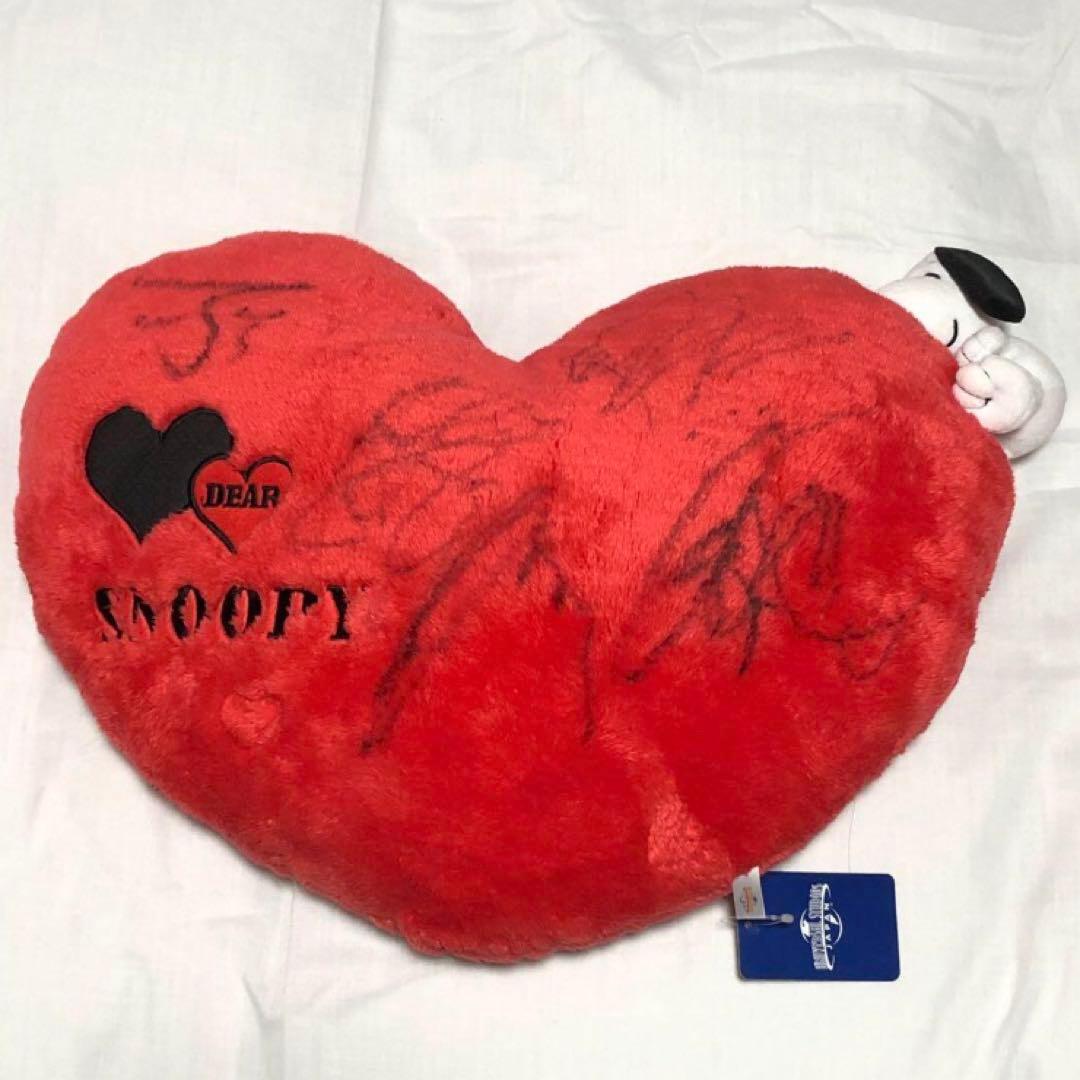 2PM のサイン入りクッション 非売品