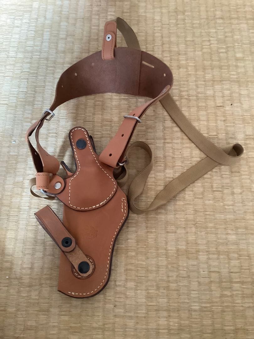 コクサイ COLT PYTHON .357 MAGNUM モデルガンとホルスター