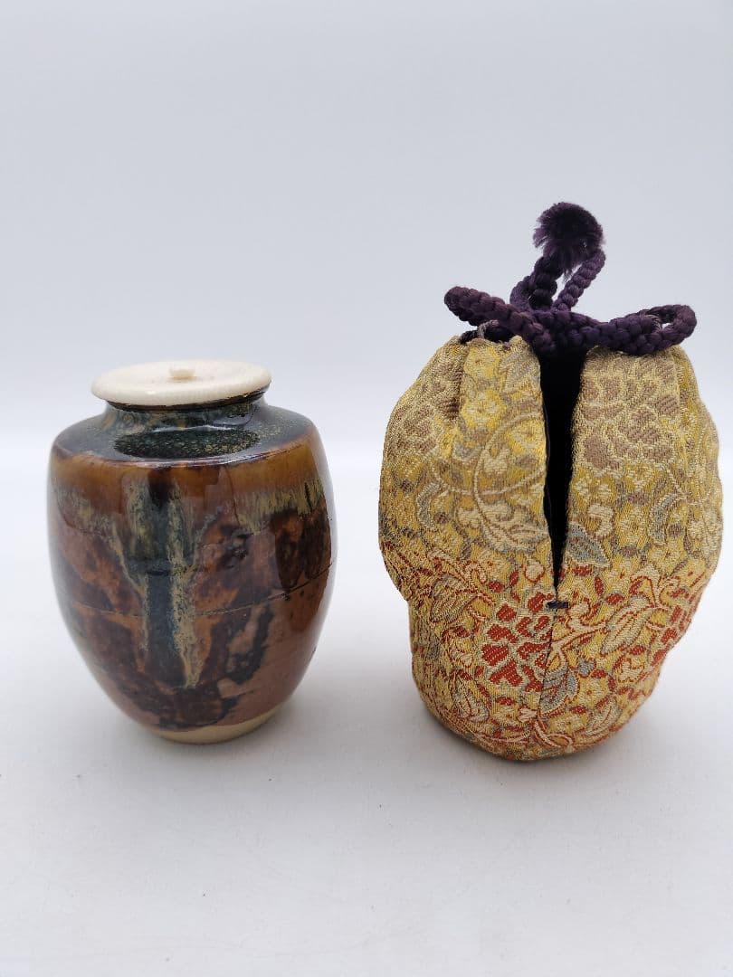 c317【新品・未使用】茶入 高取 肩付 亀井楽山 牡丹唐草 木箱 茶道具 肩衛