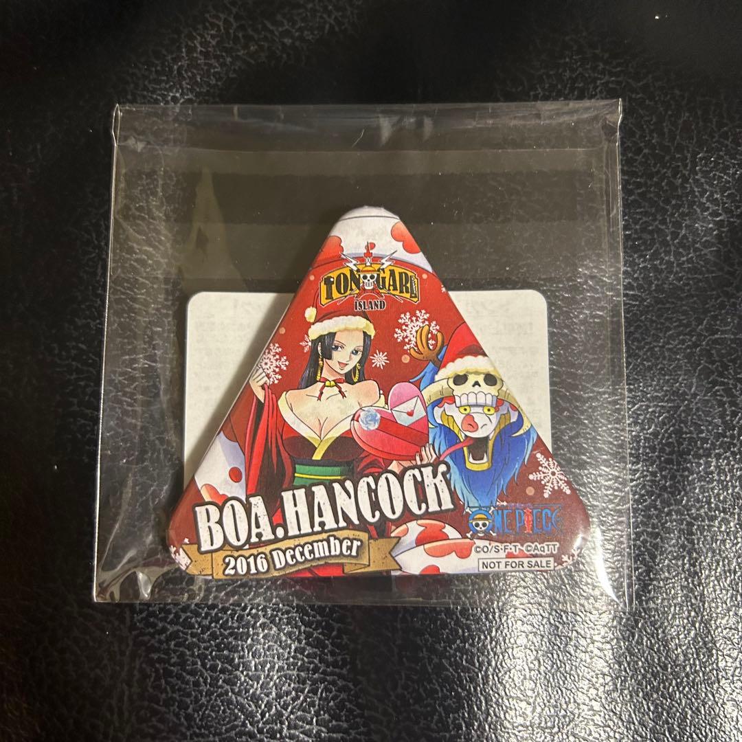 ワンピースタワー ハンコック トンガリ缶バッジ 非売品 限定 レア 輩 サンタ