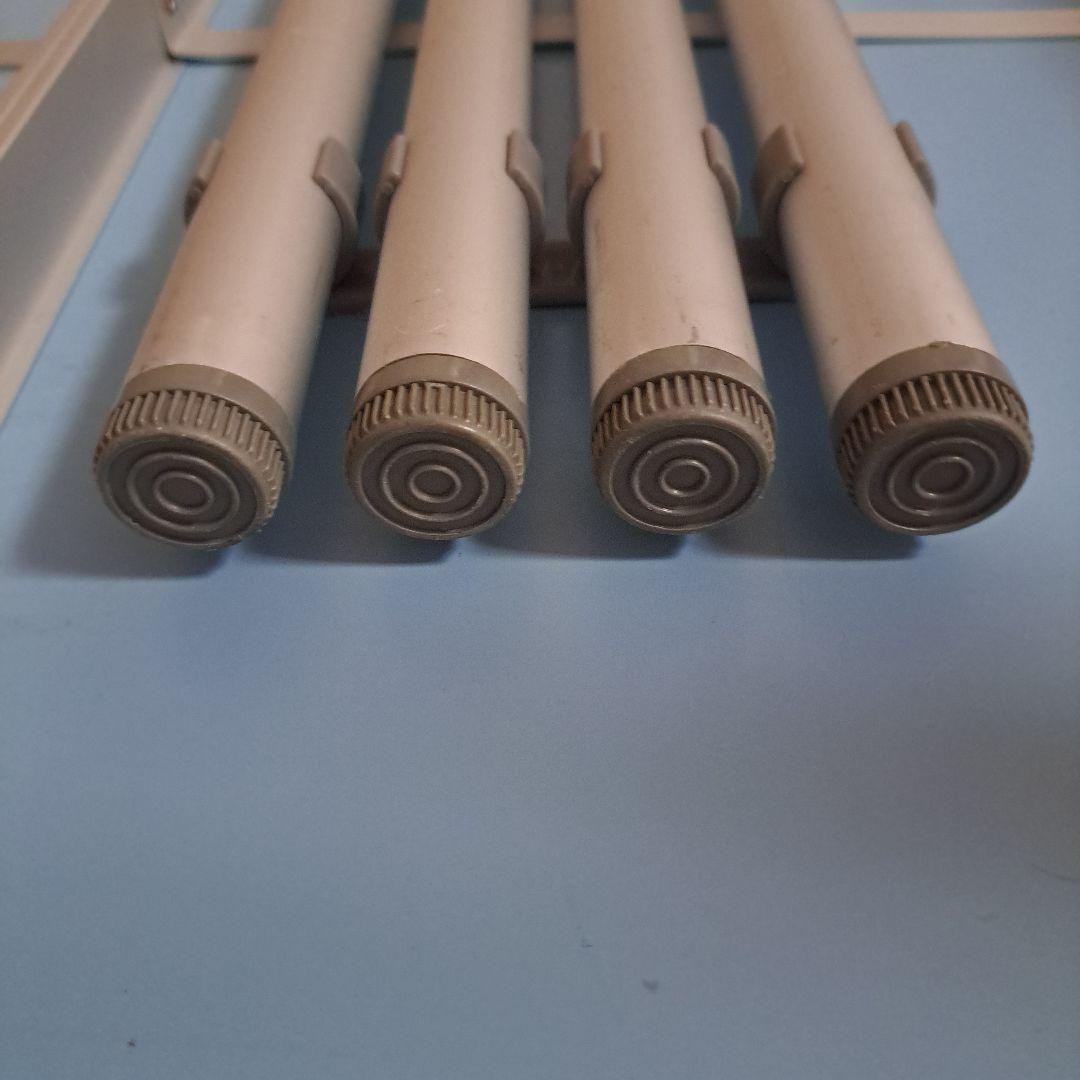 jujuさまご予約品　HELLO KITTY テーブル 60cm x 80cm