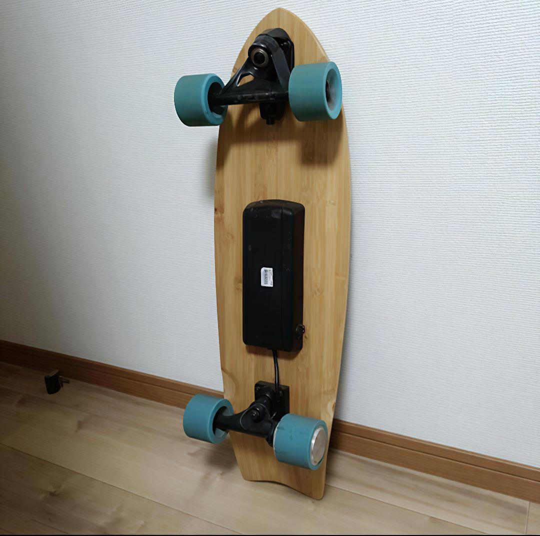 Bmove Surf 電動サーフスケート 新型高性能 充電器付き