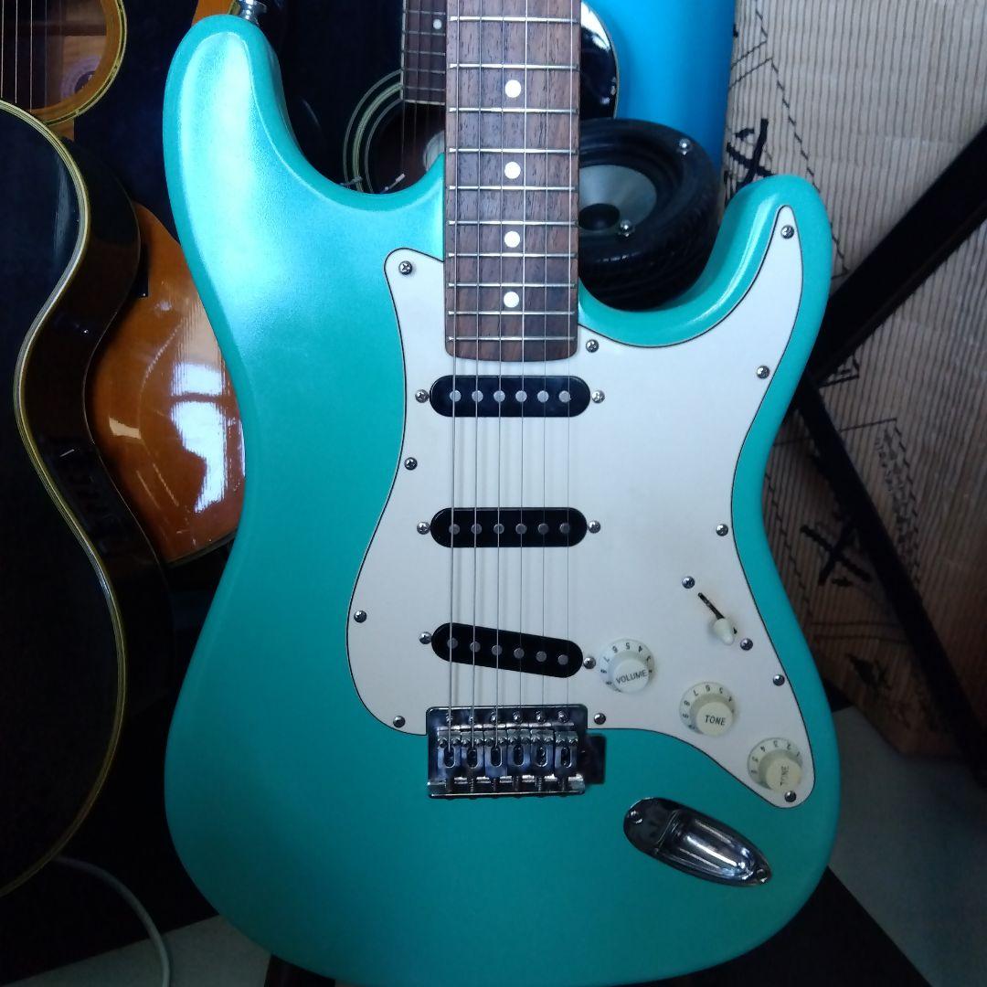 ストラト、 エレキギターエメラルドグリーン…値下げ！