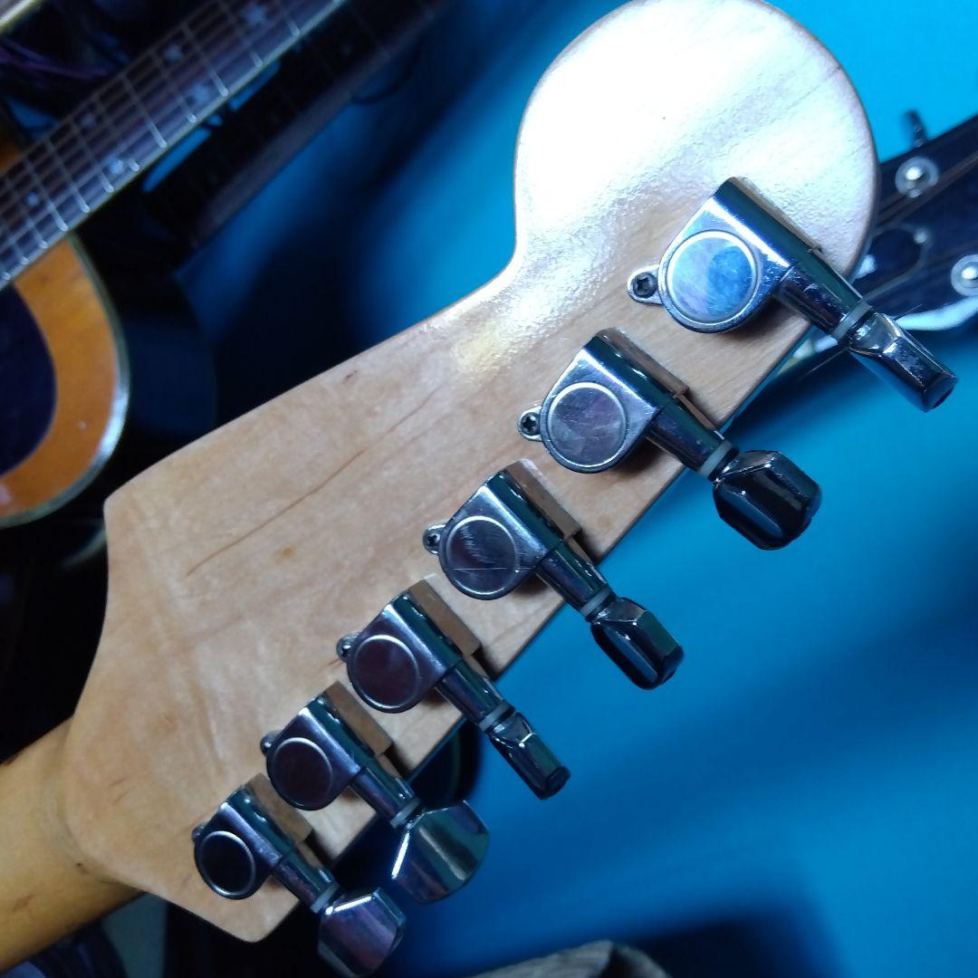 ストラト、 エレキギターエメラルドグリーン…値下げ！