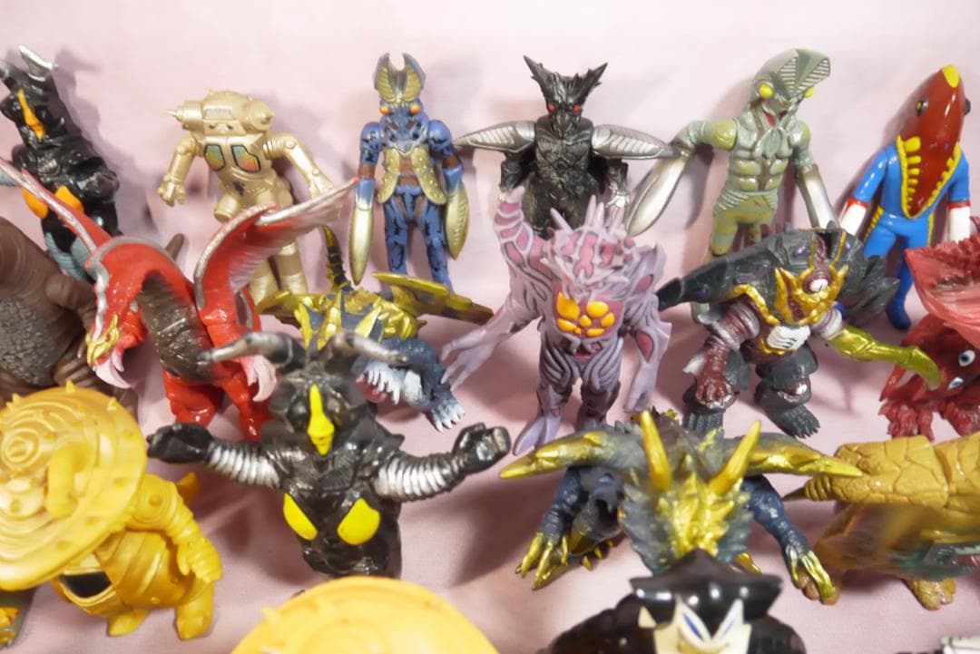 ウルトラ怪獣シリーズ　ギガキマイラ　など　怪獣ソフビ　68体