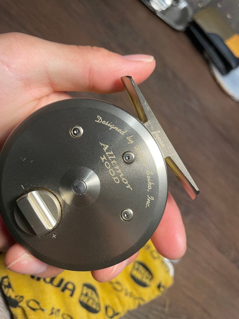 コーヒーみるみる　Daiwa Alltmor 100D 収納袋付き