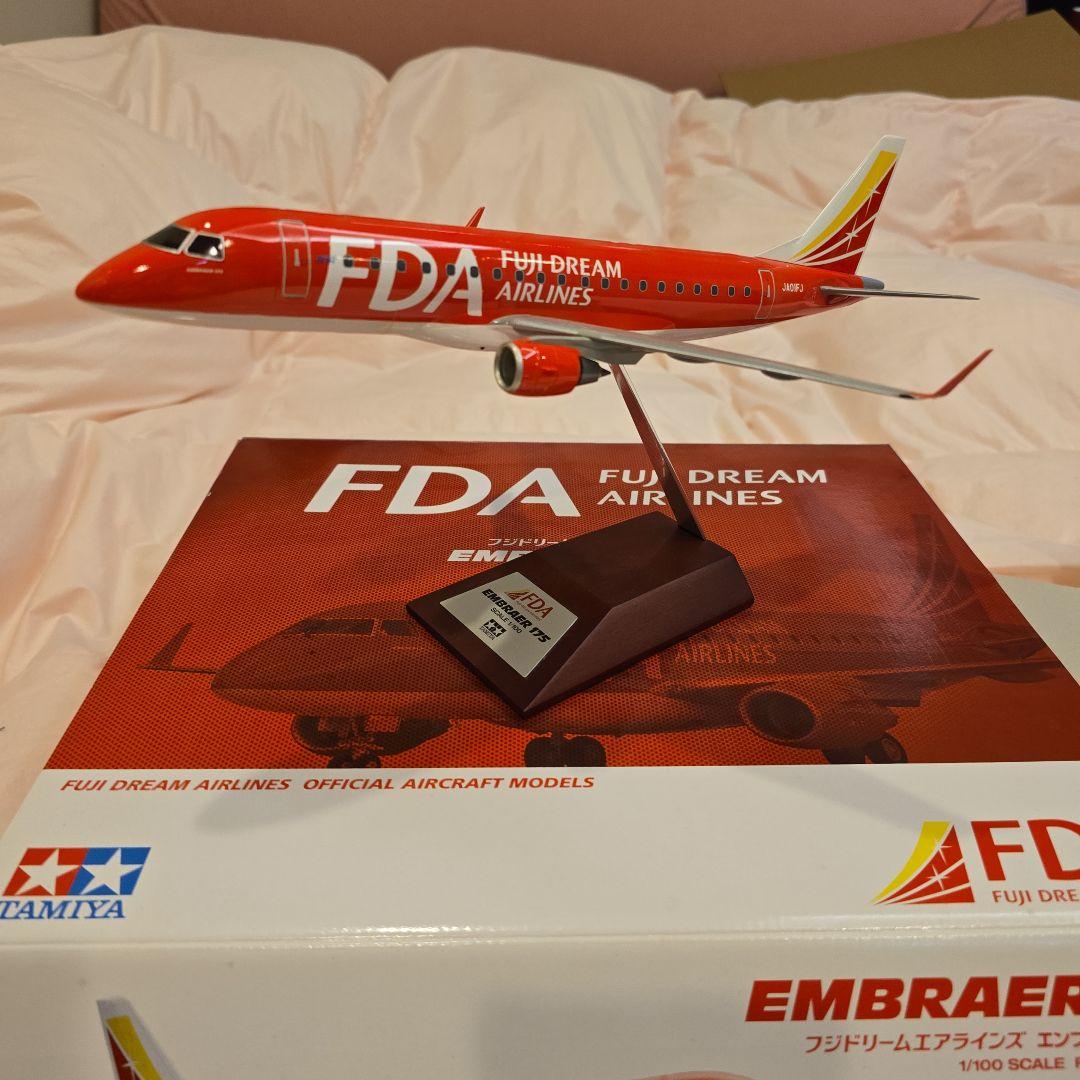 タミヤ FDA フジドリームエアラインズ エンブラエル175 レッド 1/100