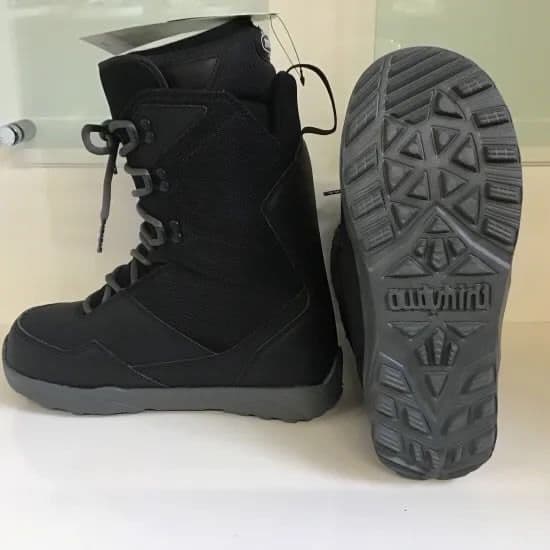 THIRTYTWO サーティーツー 32【SHIFTY】黒 26.0cm 超軽量